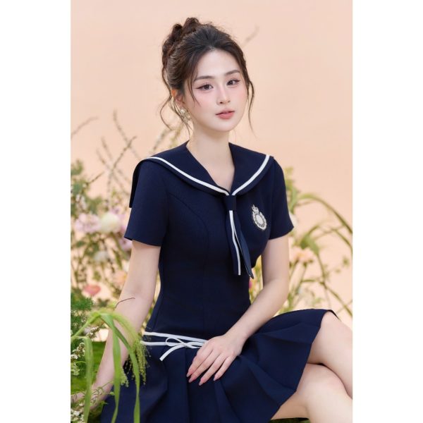 Váy TK cổ thủy thủ chân xếp ly