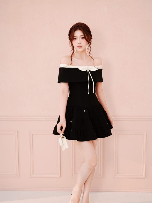 Váy TK trễ vai lá cổ chân tầng-VN09-T5-26